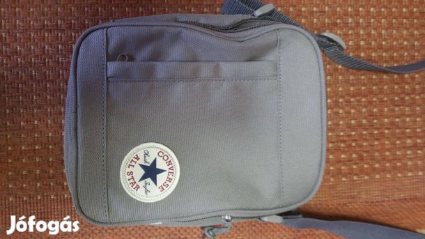 Szürke converse táska