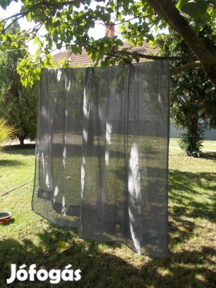 Szürke és óarany függöny egyben/a