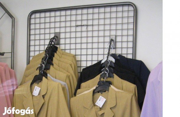 Szürke fém rácsos elem