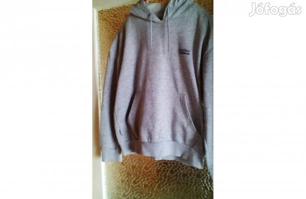 Szürke férfi pulóver kapucnis, kenguruzsebes