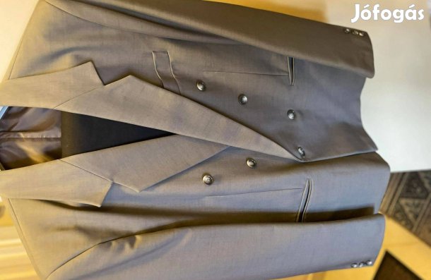 Szürke fiú öltöny