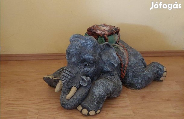 Szürke gipsz virágtartó elefánt. Az ár irányár