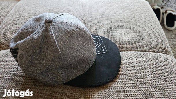 Szürke különleges baseball sapka