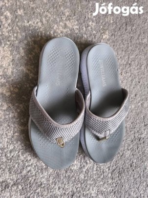 Szürke lábujjközes nyári papucs 38-as