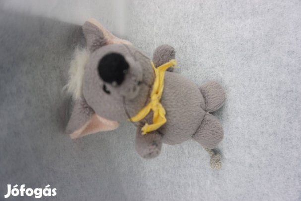 Szürke plüss kisegér fehér bóbitával eladó