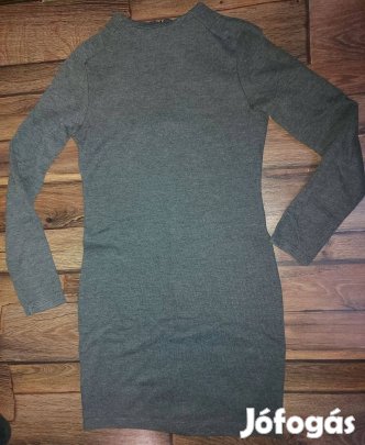 Szürke térdig érő kötött ruha