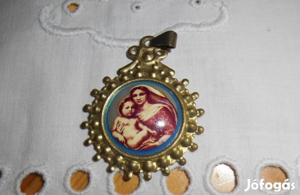 Szűz Mária medál