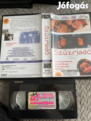 Szűzriadó vhs nagytok romantikus alfa