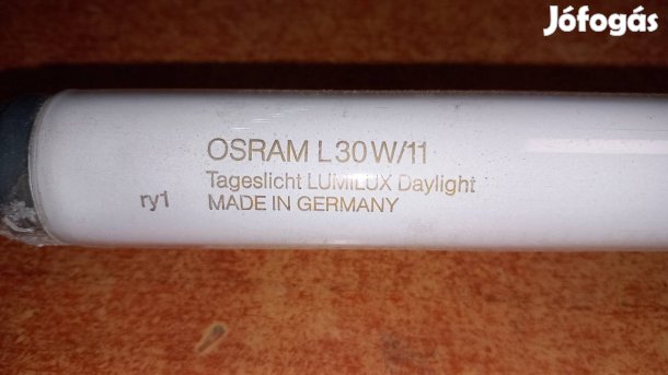 T8 30W hagyományos fénycső