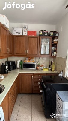 TATABÁNYA  3 SZOBÁS, ERKÉLYES