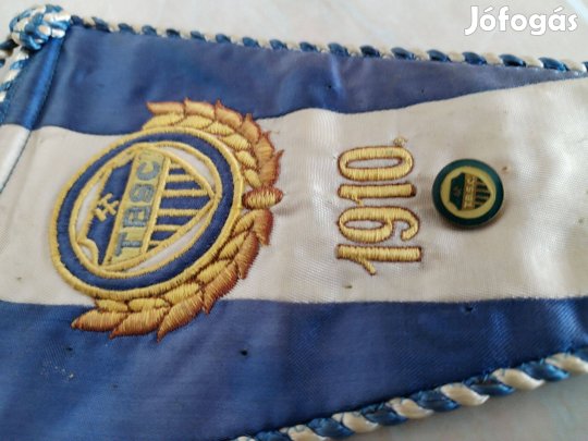 TBSC eredeti régi db Asztali sejem zászló jelvényével