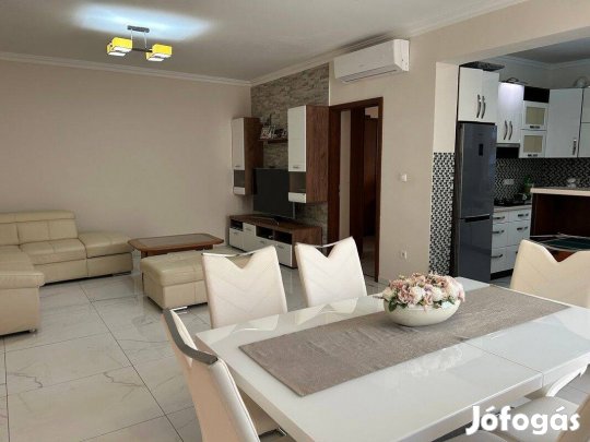 TESCO Mögötti Kertvárosban Családi Ház Eladó Garázzsal