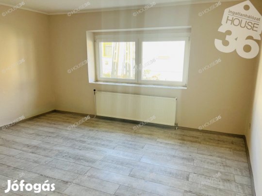 TOLNAI CSALÁDI OTTHON ELADÓ!