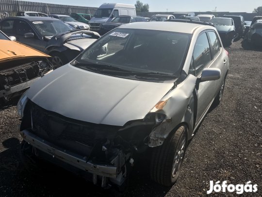 TOYOTA AURIS D4D JOBB K, MANUAL eladó