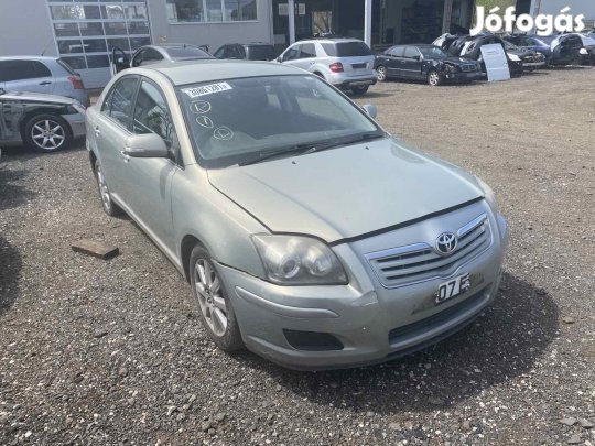 TOYOTA AVENSIS 2,0D 16V JOBB K, MANUAL eladó