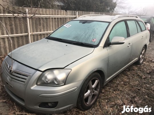 TOYOTA AVENSIS 2,2D COMBI JOBB K, MANUAL eladó