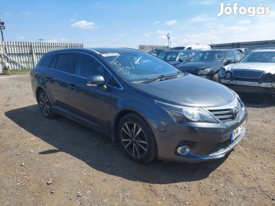 TOYOTA AVENSIS D4D KOMBI JOBB K, MANUAL eladó