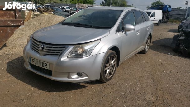 TOYOTA AVENSIS D4D KOMBI JOBB K, MANUAL eladó