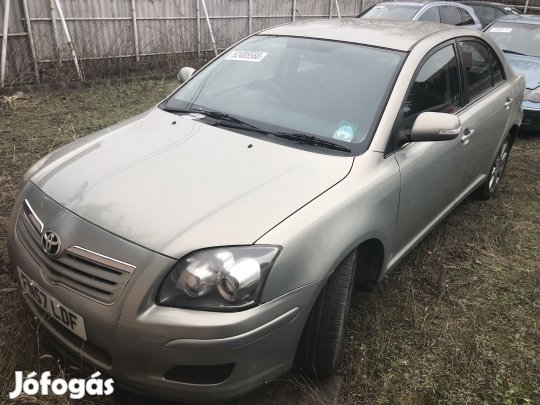 TOYOTA AVENSIS D4D SEDAN JOBB K, MANUAL eladó