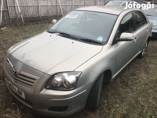 TOYOTA AVENSIS eladó