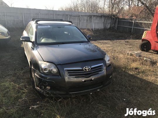 TOYOTA AVENSIS eladó
