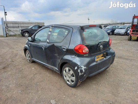 TOYOTA AYGO 1,0 12V JOBB K, MANUAL eladó