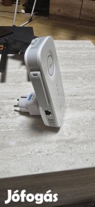 TP-Link AC-1900 RE550 MU-MIMO Wi-Fi Range Extender