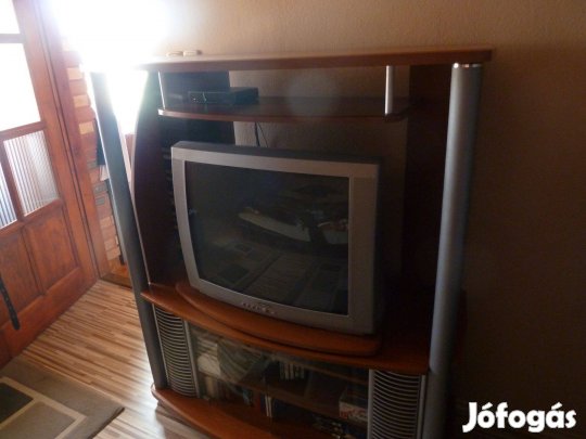 TV állvány polcokkal