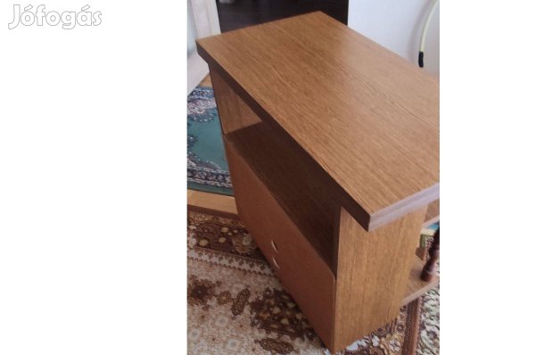 TV és egyéb tároló asztalka