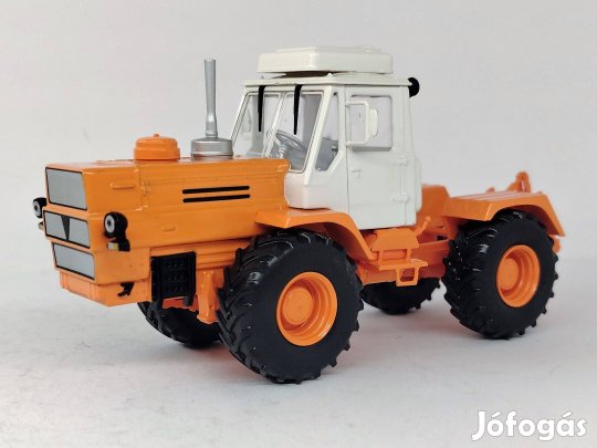 T-150K traktor modell 1:43 új bontatlan eladó