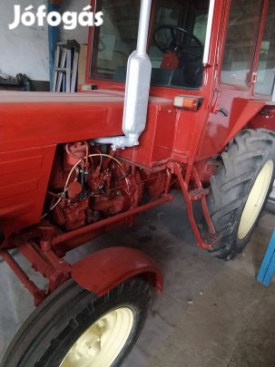 T 25 A traktor eladó