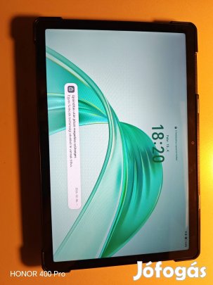 Tablet ajándék tokkal eladó.