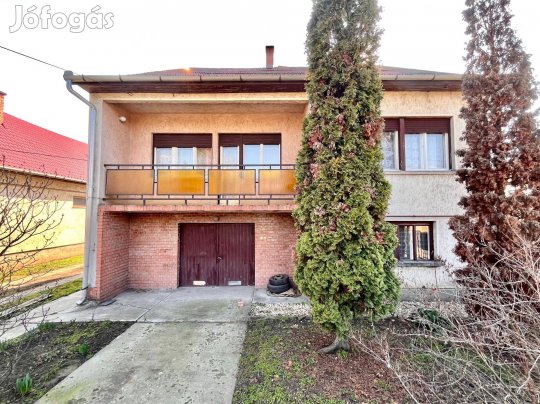 Tágas családi ház hatalmas telekkel Tarnamérán