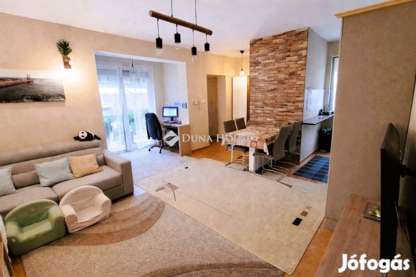 Tágas lakás saját kerttel Gyömrőn