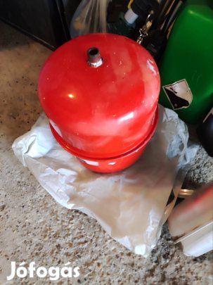 Tágulási tartály kazánhoz