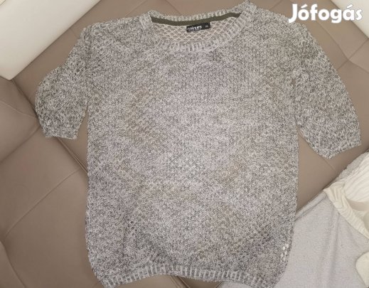 Takko XS lecímkézett pulcsi