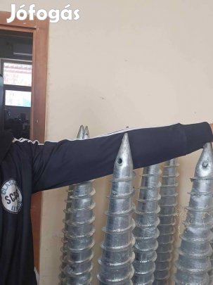 Talajcsavar Ar alatt