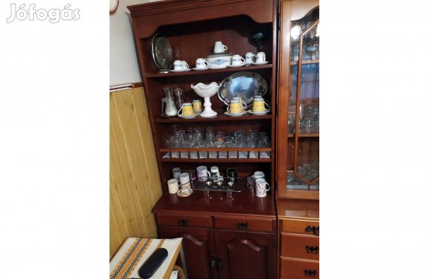 Tálaló faszekrény