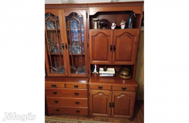 Tálaló faszekrények