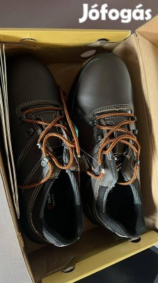 Talan Styler S3+SRC munkavédelmi bakancs 43-as méret