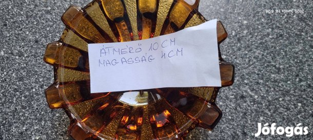 Tálka színes üveg