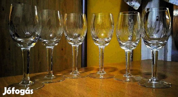 Talpas likőrös/pálinkáskészlet, karcsú, finom, szépen csiszolt