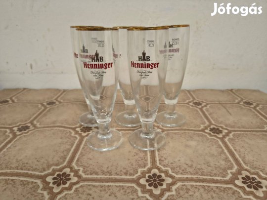 Talpas sörös poharak