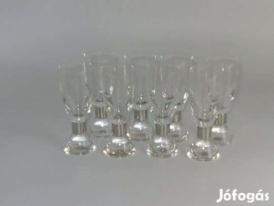 Talpas üveg líkőrös pohár ( 8 db. ) eladó