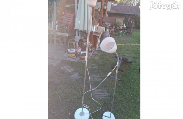 Talpukon egymásba rakható magas lámpa 5000 forintért eladó