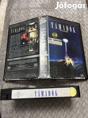 Támadók vhs nagytok scifi alfa 