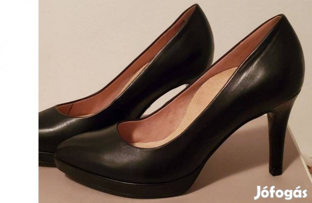 Tamaris Heart Sole 36-os fekete női magassarkú cipő