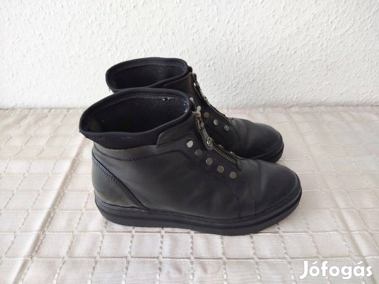 Tamaris bőr női bokacipő 37-es