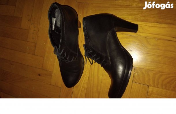 Tamaris női bőr csinos cipő 38 as méret 24 cm