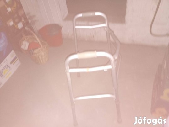 Támaszkodó Összecsukható, állítható járókeret 35000ft